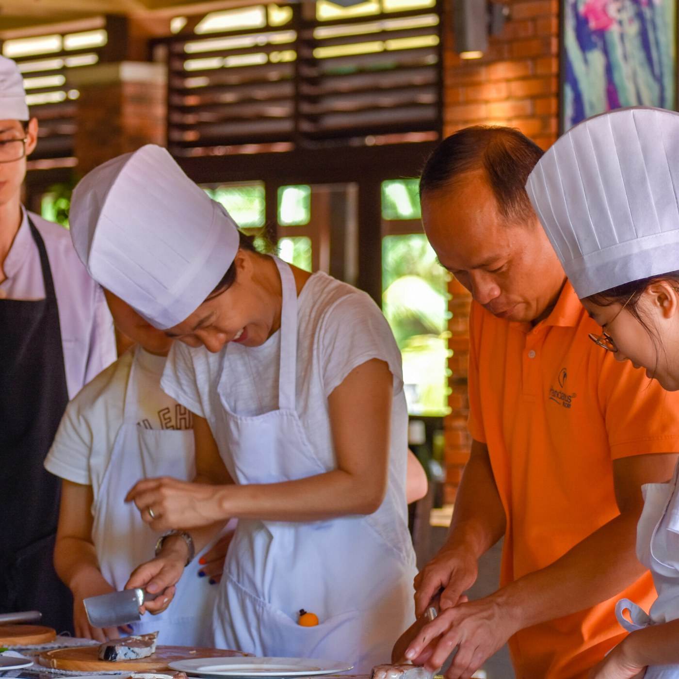 CỬA HÀNG THỜI TRANG TRẺ EM